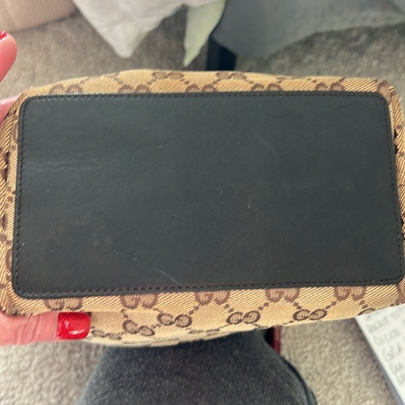 Pre loved GUCCI vintage small fabric GG tote - Picture 7 of 16